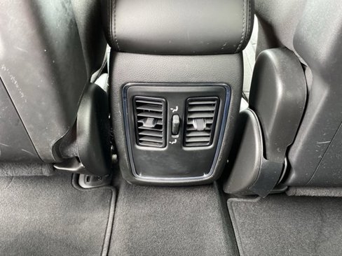 Used 2021 Jeep Grand Cherokee Laredo image 13