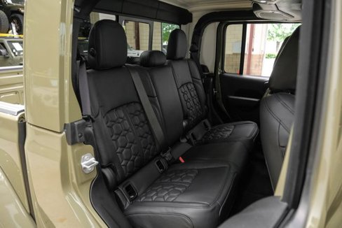 Used 2025 Jeep Gladiator Sport image 74