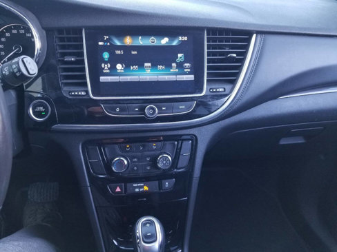 Used 2020 Buick Encore Preferred image 18