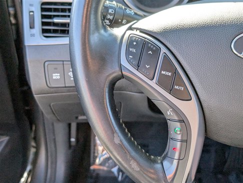Used 2016 Hyundai Elantra Value Edition image 17