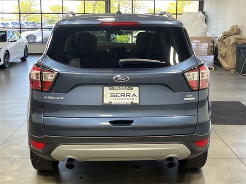 Used 2018 Ford Escape SE image 5