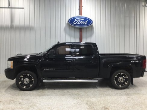 Used 2010 Chevrolet Silverado 1500 LTZ image 3