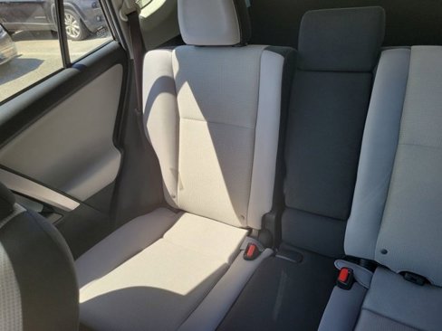 Used 2016 Toyota RAV4 XLE image 4