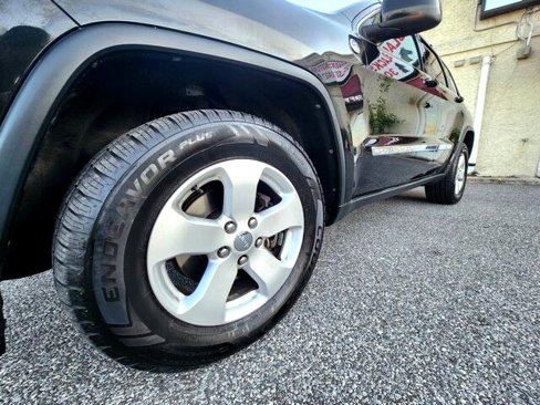 Used 2012 Jeep Grand Cherokee Laredo image 26