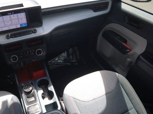 Used 2024 Ford Maverick XLT image 12