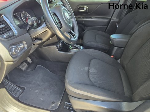 Used 2019 Jeep Renegade Altitude w/ Quick Order Package 2XM image 17