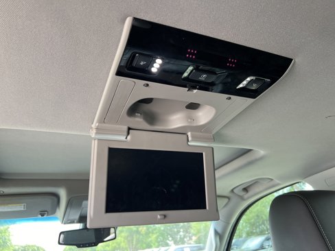 Used 2017 Chevrolet Tahoe Premier image 31