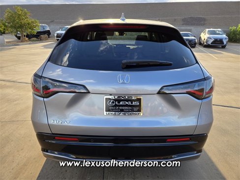 Used 2024 Honda HR-V EX-L image 6
