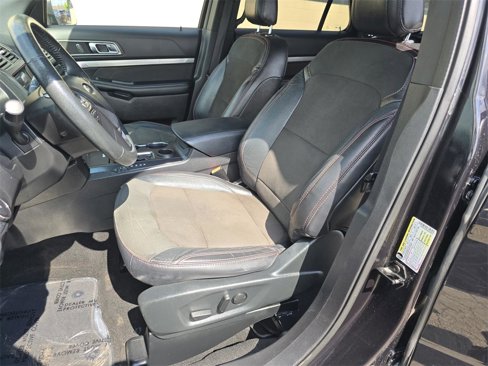 Used 2019 Ford Explorer XLT w/ Equipment Group 202A image 28
