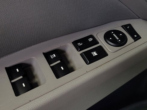 Used 2018 Hyundai Elantra SEL image 27