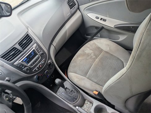 Used 2016 Hyundai Accent SE image 15