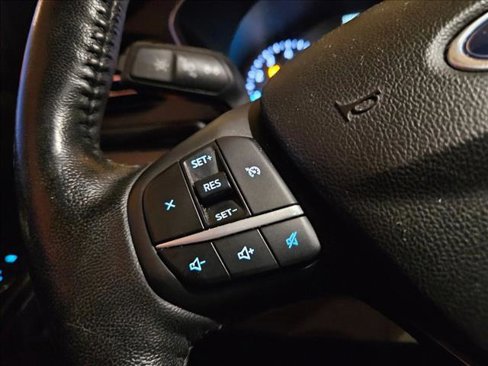 Used 2020 Ford Escape SEL image 12