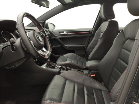 Used 2015 Volkswagen GTI SE image 17