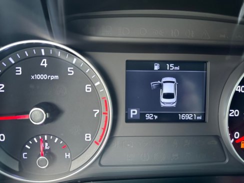 Used 2021 Kia Forte LXS image 12
