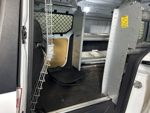 Used 2018 Ford Transit Connect XL image 27