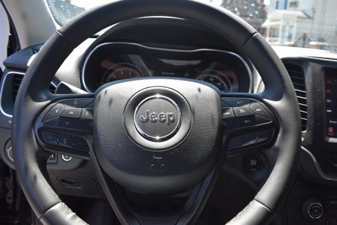 Used 2022 Jeep Cherokee Trailhawk w/ Premium Leather Package image 13