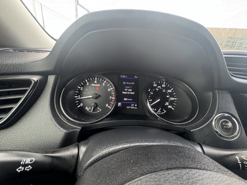 Used 2019 Nissan Rogue SV image 26