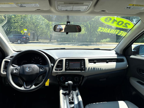 Used 2019 Honda HR-V LX image 11