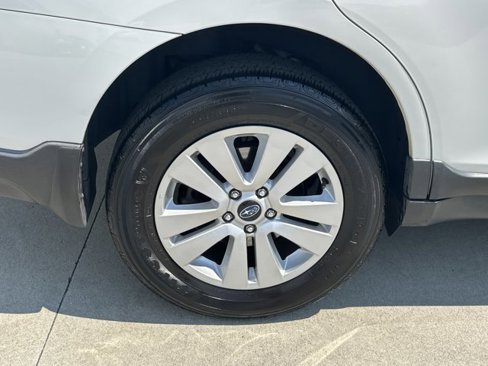 Used 2015 Subaru Outback 2.5i Premium image 20