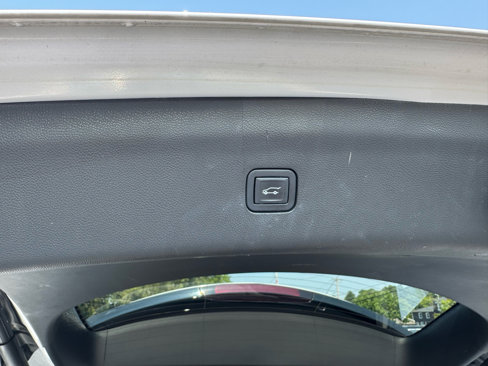 Used 2020 Buick Enclave Premium w/ Surround and Sites Package image 20