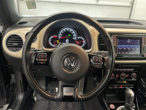Used 2019 Volkswagen Beetle 2.0T Final Edition SEL image 5