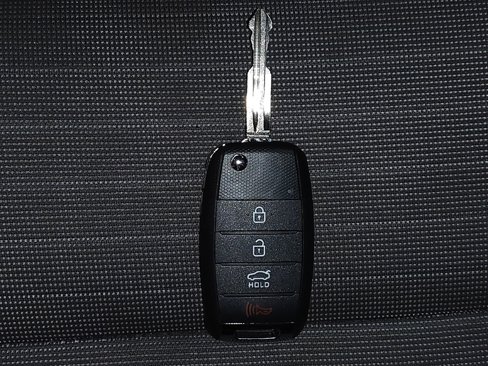 Used 2016 Kia Forte LX image 32