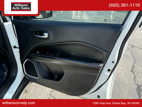 Used 2020 Jeep Compass Limited image 15