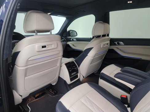 Used 2021 BMW ALPINA XB7 image 12