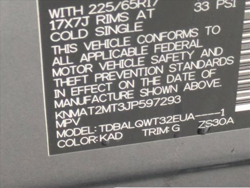 Used 2018 Nissan Rogue SV image 22