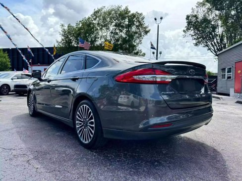 Used 2017 Ford Fusion SE w/ Fusion SE Technology Package image 13
