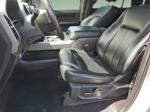 Used 2019 Ford Expedition XLT w/ Equipment Group 201A image 16