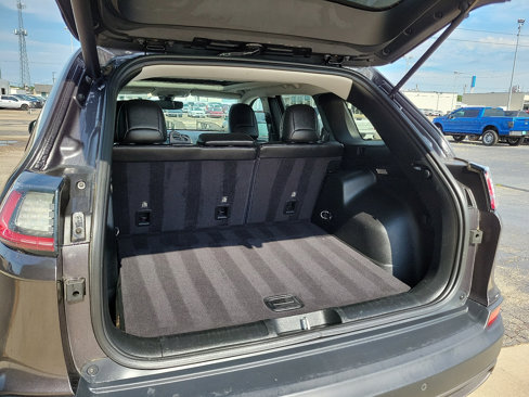 Used 2019 Jeep Cherokee Trailhawk w/ Comfort/Convenience Group image 10