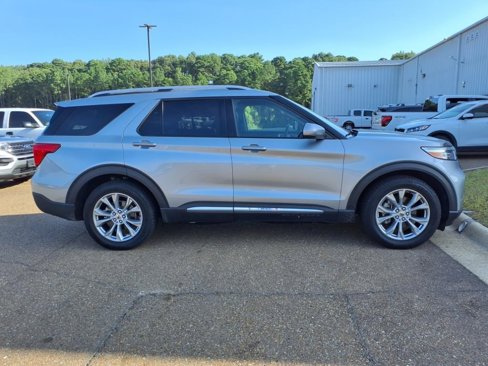 Used 2022 Ford Explorer Limited image 2