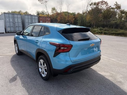 New 2026 Chevrolet Trax LS image 5