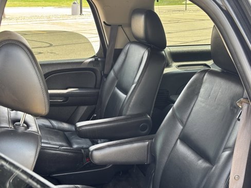 Used 2012 Chevrolet Tahoe LTZ image 27