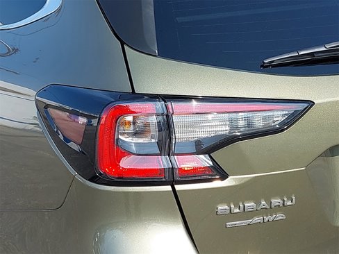 Certified 2022 Subaru Outback Limited image 39