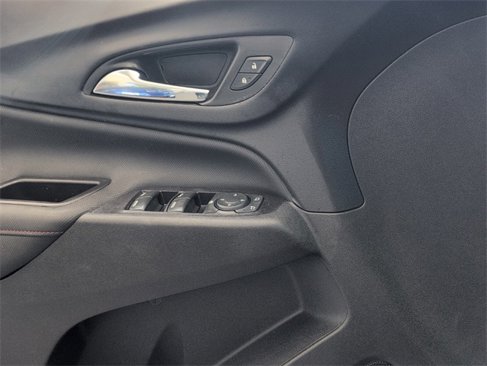 Used 2022 Chevrolet Equinox RS image 17