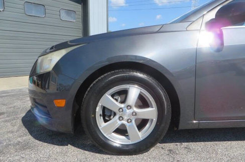 Used 2013 Chevrolet Cruze LT image 32