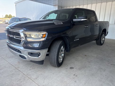 Used 2019 RAM 1500 4x4 Crew Cab image 3
