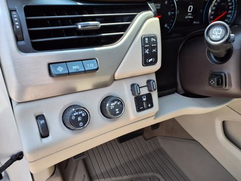 Used 2020 GMC Yukon XL Denali w/ Denali Ultimate Package image 16
