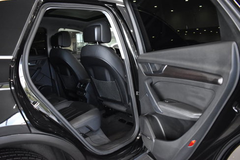 Used 2021 Audi Q5 Premium Plus w/ Premium Plus Package image 28