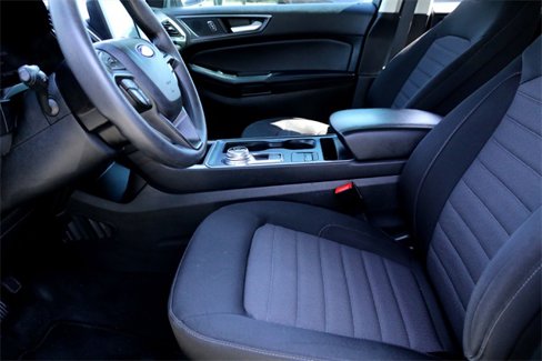 Used 2022 Ford Edge SE w/ Black Appearance Package image 10