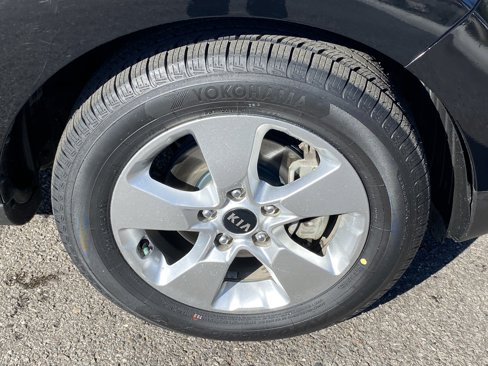 Used 2017 Kia Soul image 28