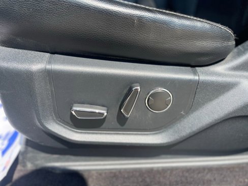 Used 2016 Ford F150 Lariat image 17