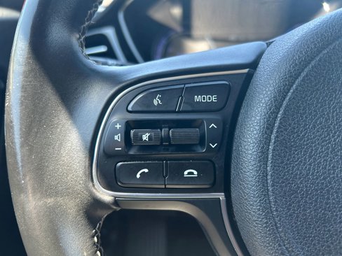 Used 2022 Kia Niro EX image 14