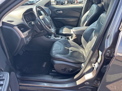 Used 2014 Jeep Cherokee Limited image 14