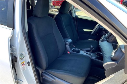 Used 2018 Toyota RAV4 LE w/ All Weather Liner Package image 7