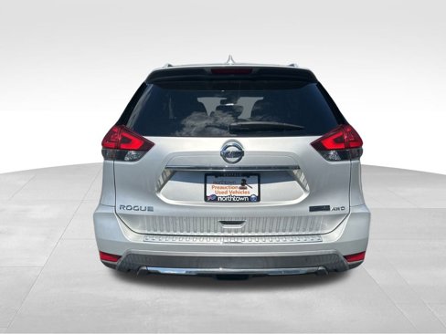 Used 2019 Nissan Rogue S w/ Special Edition Package image 7
