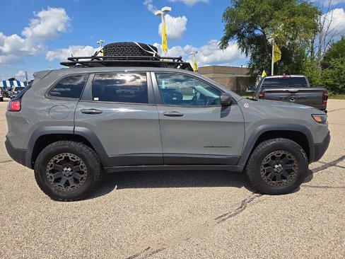 Used 2019 Jeep Cherokee Trailhawk w/ Cold Weather Group image 5
