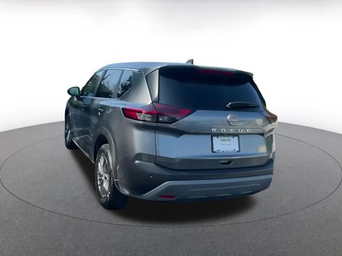 Used 2023 Nissan Rogue S image 11